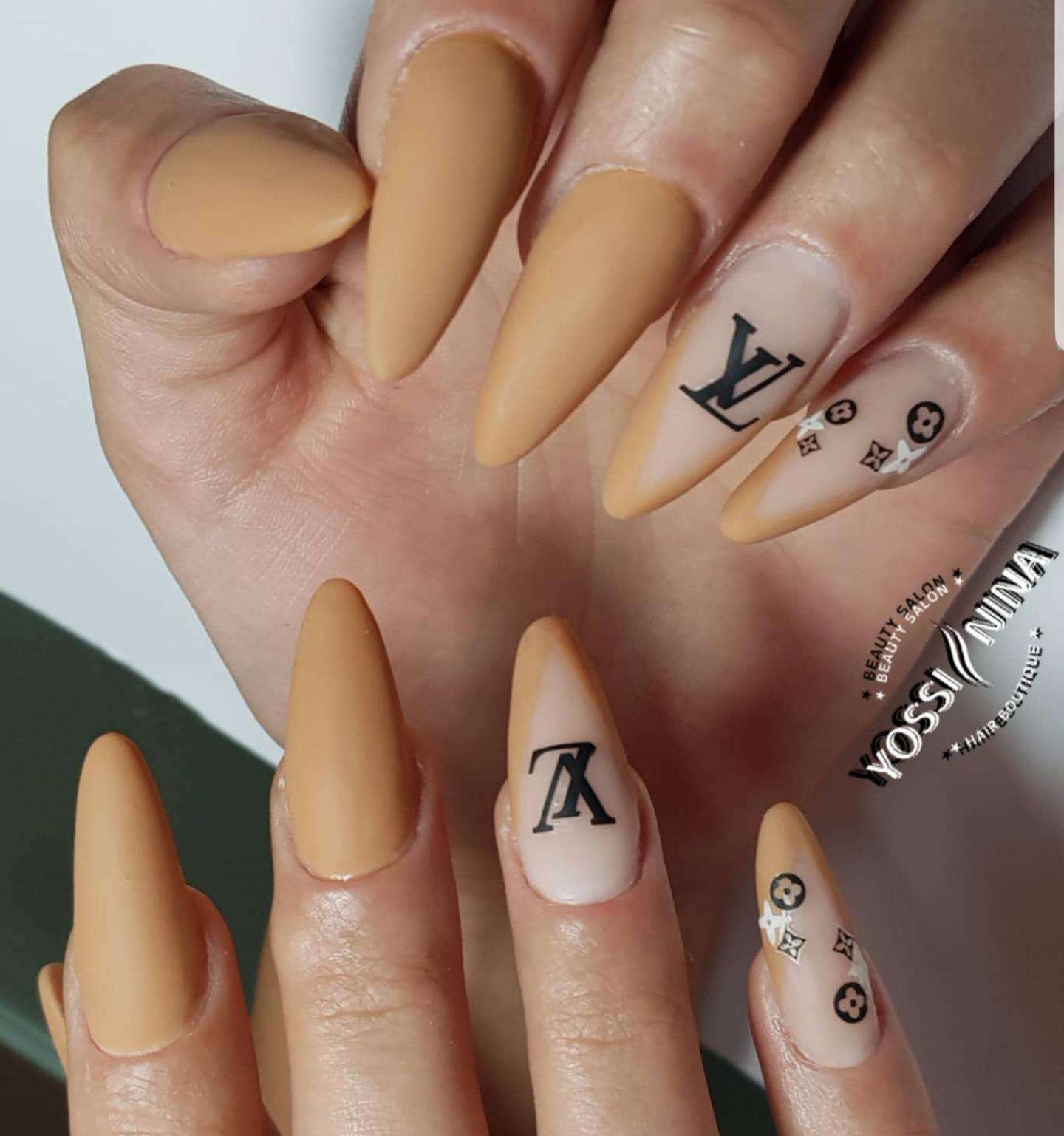 בניית ציפורניים (2)